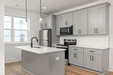 700 N Dupont Ave - Photo 2