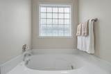 2355 Ellsworth Dr - Photo 30