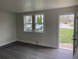7104 White Oak Dr - Photo 2