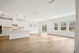 112 Vanguard Drive - Photo 7