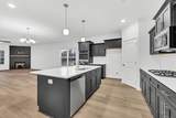 1034 Vendue Ave - Photo 6