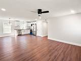 1401 Barberry Pl - Photo 2