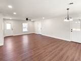 1401 Barberry Pl - Photo 4