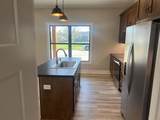 401 Hawkins St - Photo 4