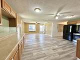 115 S Oak Dr - Photo 4