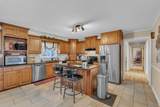 1439 Thomas Cir - Photo 15