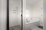 1018 Owen Layne Dr - Photo 23