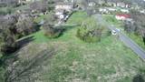 421 Bell St - Photo 2