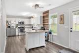 7226 Hidden Lake Dr - Photo 11