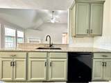 1641 Cedar Springs Cir - Photo 11