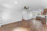 18 Central St - Photo 6