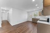 18 Central St - Photo 7