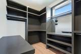 560 Highcrest Dr - Photo 11