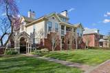 939 Russell St - Photo 2