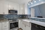 939 Russell St - Photo 10