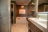 1009 Mccormick Xing - Photo 32