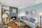 929 Lemont Dr - Photo 21