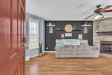 1727 Needmore Rd - Photo 3