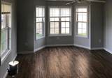 1028 Merrick Dr - Photo 6