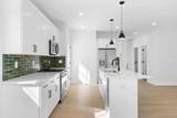 930 Glass St - Photo 2