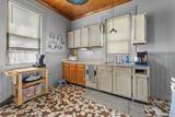 1995 Court Ave - Photo 3