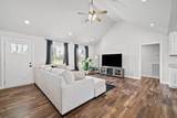 352 Scott Rd - Photo 6