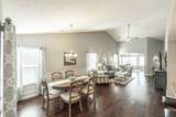 395 Devon Chase Hl - Photo 11
