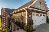 395 Devon Chase Hl - Photo 4