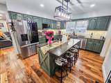 331 Hilltop Dr - Photo 3