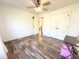392 Scott Rd - Photo 4