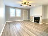 211 Lexington Dr - Photo 3