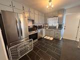 813 N Military Ave - Photo 10