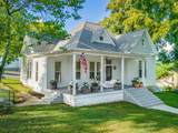 1615 Main St - Photo 1