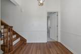 1059 Oakwood Rd - Photo 3