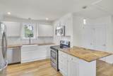 1121 Goldilocks St - Photo 7