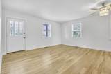 1121 Goldilocks St - Photo 10