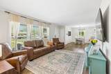 212 E Clark Blvd - Photo 2