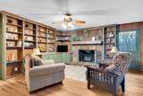 251 Wells St - Photo 9