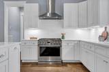 929 Montrose Ave - Photo 3