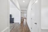 1004 Vanguard Dr - Photo 8
