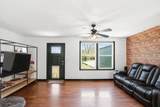 1007 Pinewood Ct - Photo 3