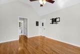 204 Hickory Trl - Photo 18