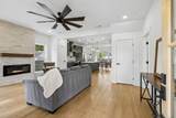 328 Granbury St - Photo 13