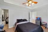 978 Sumerset Cir - Photo 17