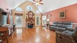 201 Victoria Ct - Photo 5
