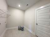 215 Settlers Way - Photo 15