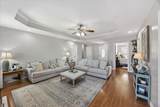 1005 Glenhurst Way - Photo 8