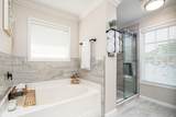 2102 Burgess Ln - Photo 21
