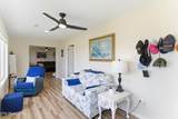 6911 Fairview Rd - Photo 5
