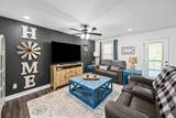 589 Briarwood Dr - Photo 2